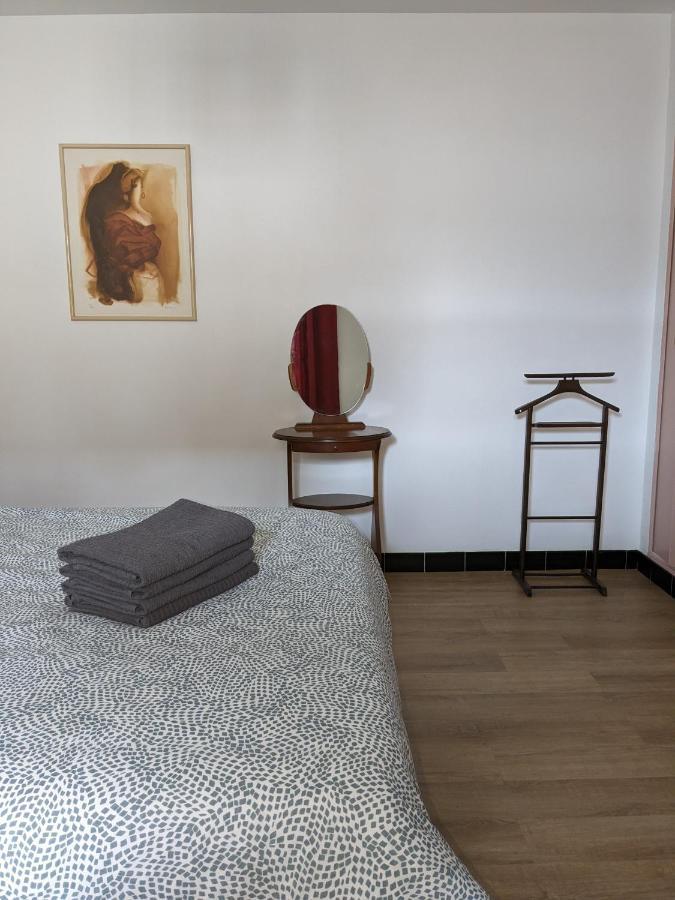 Au Chalet D'Illiers Combray, Grand Jardin Arbore ภายนอก รูปภาพ
